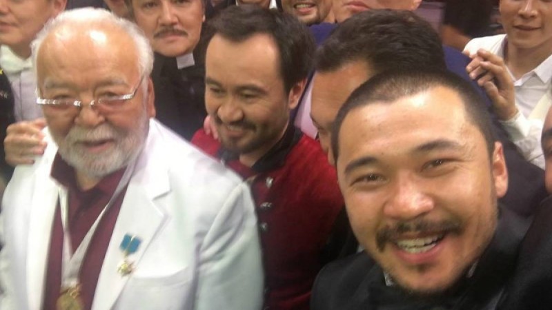 "Асанәлі ағаға не жетпейді": Еркебұлан Дайыров театр туралы шындықты айтты - Қазақстан жаңалықтары