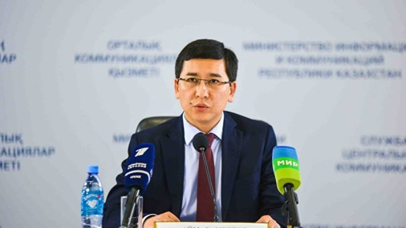Асхат Аймағамбетов: жаңа білім министрі, атқарған қызметі, отбасы, білімі, туған жері