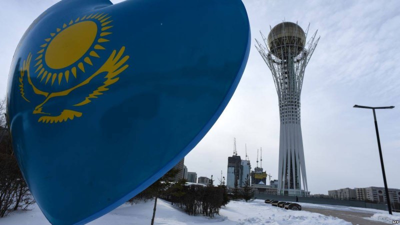 Тоқаев Астана атауын өзгерту туралы жарлыққа қол қойды