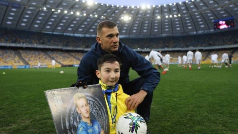 Министр жұлдыздармен жүздескен қазақ баласының өмірге құштарлығына тәнті болды  