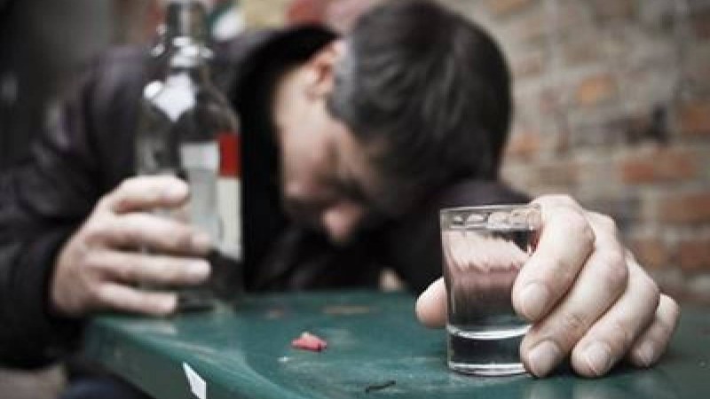 Шымкентте бөтелкелесінің жыныстық мүшесін жұлып алмақ боп, ұрып өлтірген