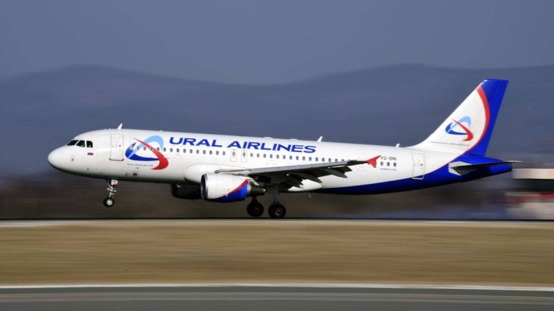 "Уральские авиалиния" ұшағы апатты жағдайда жүгері алқабына қонды