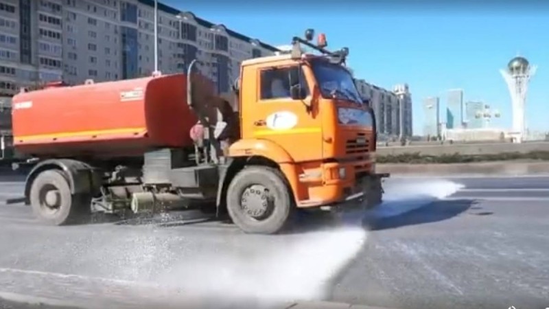 Елордадағы жолдар сусабынмен жуыла бастады (видео) - Қазақстан жаңалықтары