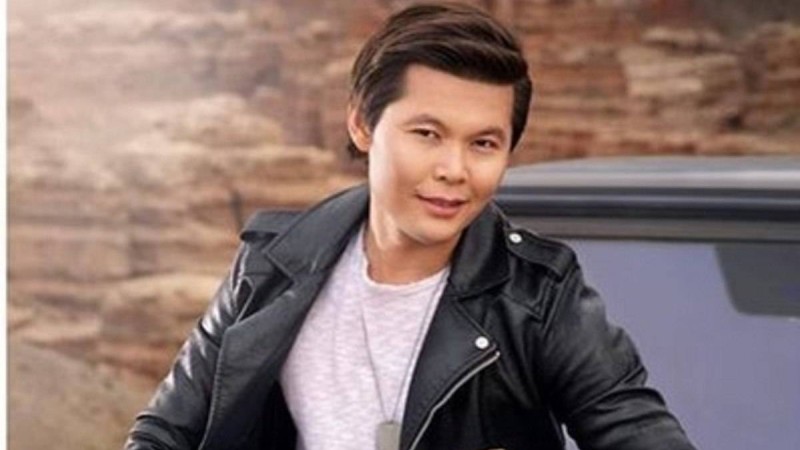 Ернар Айдар хайп үшін бәріне баратын қыздарды сынады