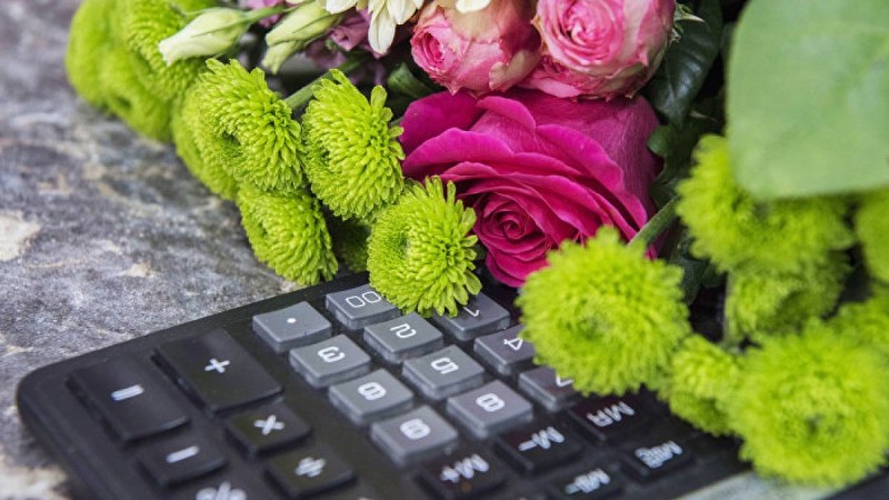 Сағынтаев Елбасының атынан әйелдер қауымын 8 наурызбен құттықтады