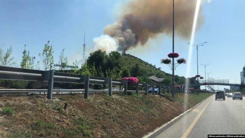 Көктөбе баурайы өртеніп жатыр