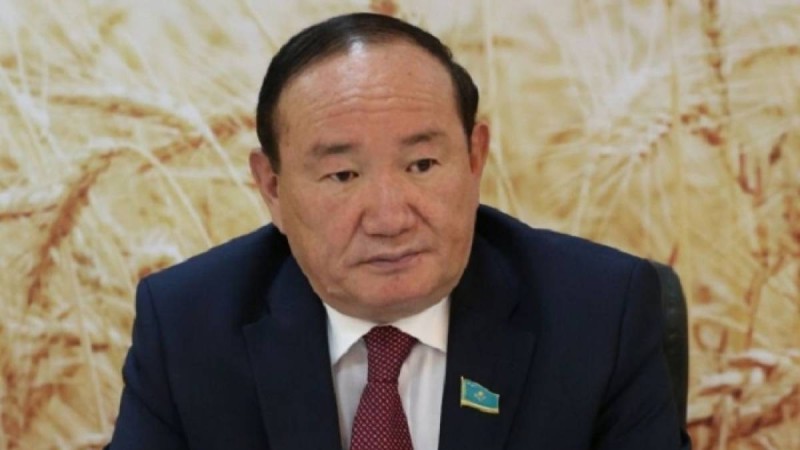 Депутат Қытайдан алынатын қарыздың пайдасын түсіндіре алмаған қаржы министрлігіне шүйлікті - Қазақстан жаңалықтары