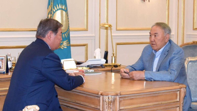 Назарбаев "Самұрық-Қазынаға" әлеуметтік жобаларға көбірек қаржы бөлуді тапсырды  