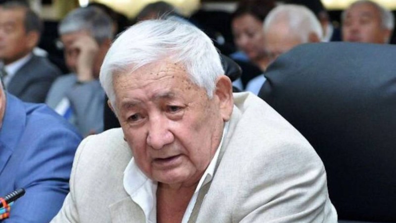 Назарбаевтың досы сөз сөйлеп тұрғанда қайтыс болды