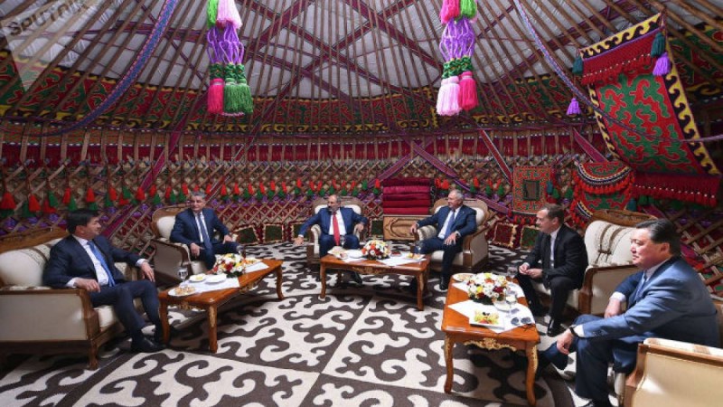 ЕАЭО елдерінің отырысы киіз үйде өтті