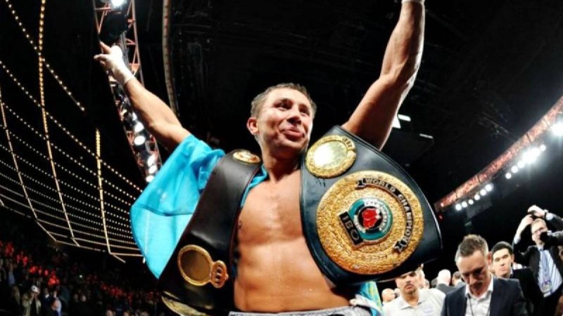 Орнынан тұра алмай қалды: Головкин қарсыласын небәрі 4-раундта сұлатып түсірді
                                Головкин үшін бұл кәсіби рингтегі 41-ші жекпе-жегі.