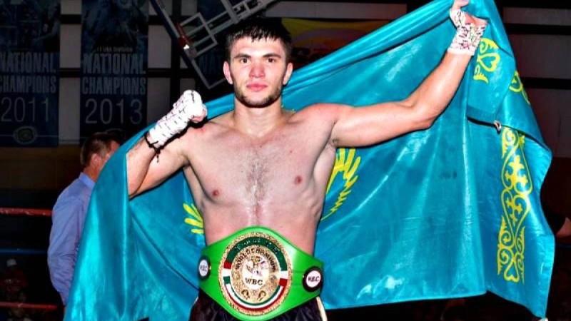 Әли Ахмедов қарсыласын нокаутқа жіберіп, WBС титулын жеңіп алды
                                Шаршы алаңдағы кездесу небәрі 3 раундқа созылды