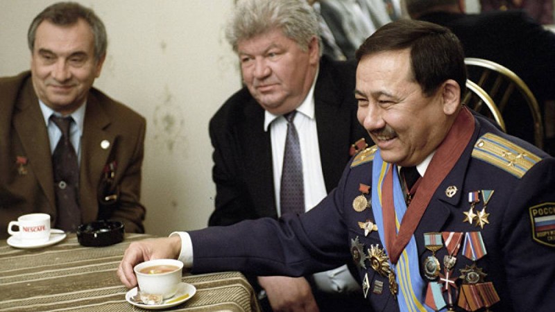 Талғат Мұсабаевтың өмірбаяны: отбасы, ғарышқа сапары мен қызметтері