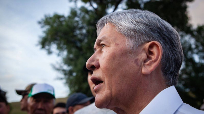 Атамбаевтың Кой-Таштағы үйіне арнайы жасақ келді