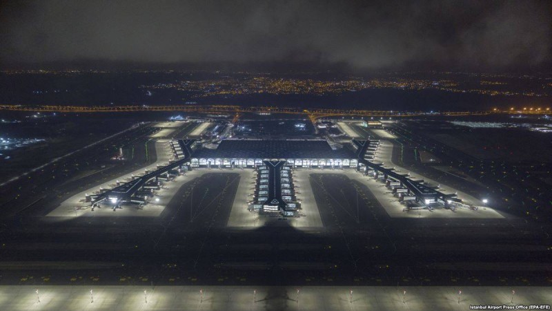 Стамбулда Ататүрік әуежайы рейс қабылдауды тоқтатты