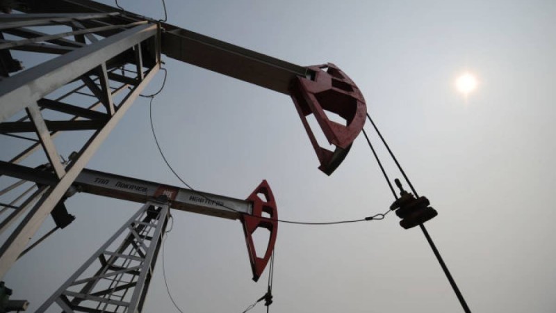 Теңіз кенішінің жұмысшылары тағы бас көтерді