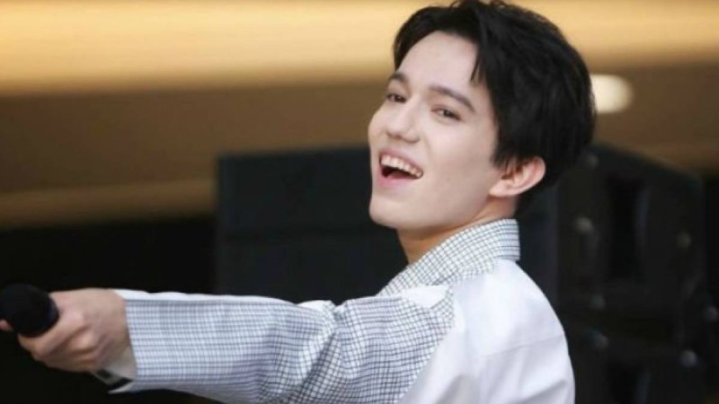 Димаш АҚШ-та өткен шоуда өнер көрсетті