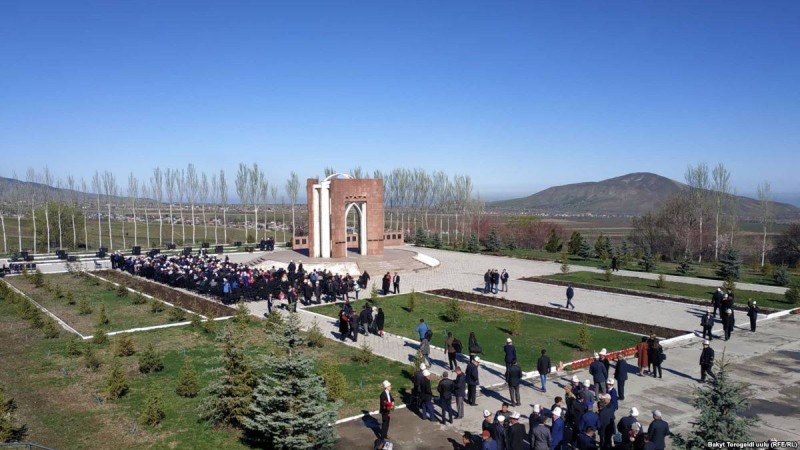 Қырғызстанда Сәуір төңкерісінде қаза тапқандарды еске алды