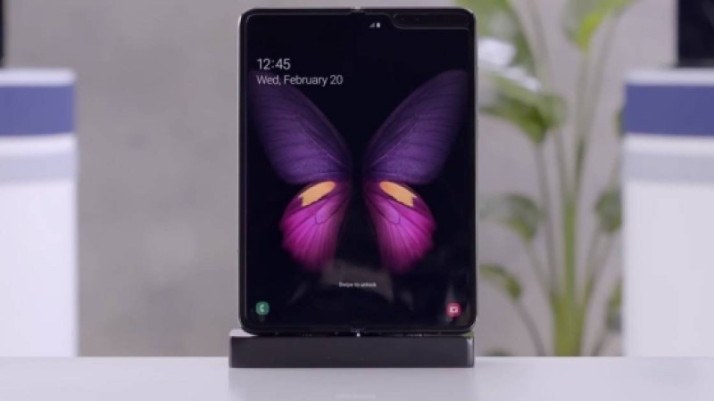 Samsung жаппалы екі смартфон шығармақ