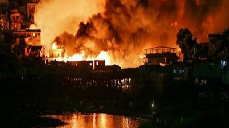 Жойқын өрттен 600 үй жанып кетті