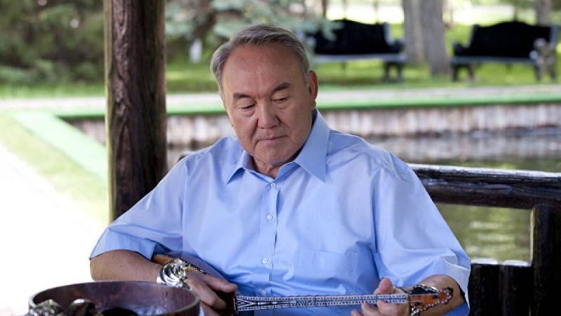 Тұңғыш президент бос уақытын қалай өткізетінін айтты