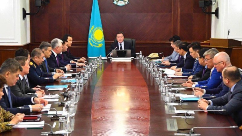 біздің құрам айқын нәтижелерге бағдар алған нақты істер Үкіметіне айналуы тиіс