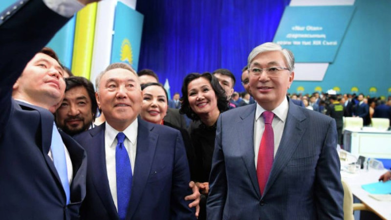 Назарбаевтың сирек фотолары желіде неге жариялана бастағаны белгілі болды