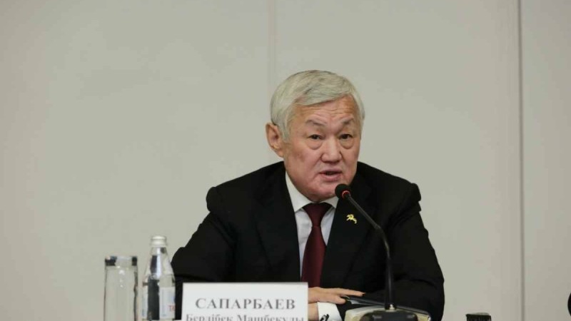 Сапарбаев Атыраудағы перзентхана дәрігерлеріне: Сіздер Гиппократ антын бердіңіздер - Қазақстан жаңалықтары