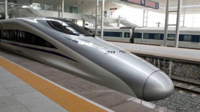 ҚХР 2022 жылы автоматтандырылған жүрдек пойыздарды іске қосады