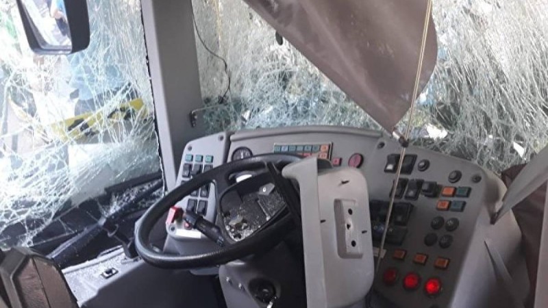 Алматыдан шыққан автобус Өзбекстанда апатқа ұшырады