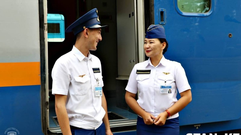 Дәрігердің өзі аң-таң: Talgo жолсеріктері жүріп бара жатқан пойызда әйелді босандырды - Қазақстан жаңалықтары