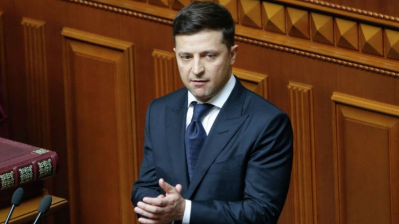 Украина президенті қанша жалақы алатыны белгілі болды