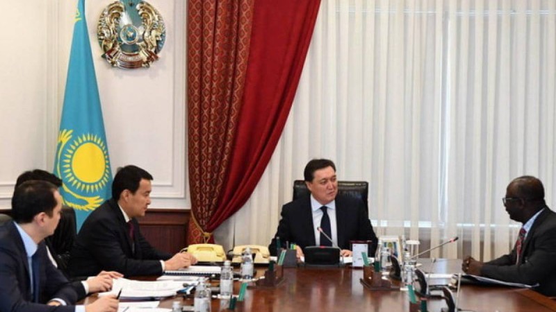 ҚР Премьер-Министрі А. Мамин Дүниежүзілік банк және ЕҚҚДБ өкілдерімен кездесу өткізді