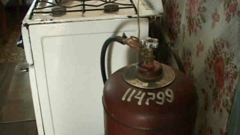 «Бомба құшақтап отырған сияқтымыз»: Шымкенттік тұрғындар жарылып кетеміз бе деп қорқады - Қазақстан жаңалықтары