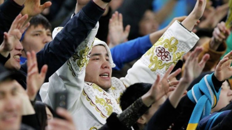 қазіргі жастар Балуан Шолақты KFC сататын спорт кешені деп қана біледі