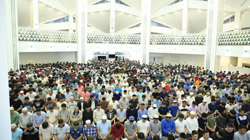 Ораза айт 2019: мемлекет басшысы әр шаңыраққа бақ-береке тіледі