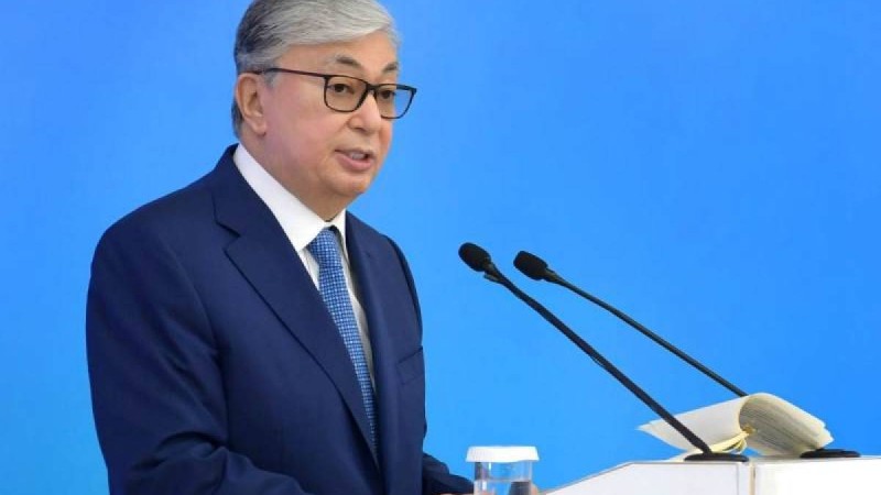 Тоқаев қазақстандық және шетелдік жұмысшылардың жалақысы туралы: Әртүрлі жалақы төлеуге жол беруге болмайды
                                Президент аталған мәселені бақылауға алу керектігін айтты