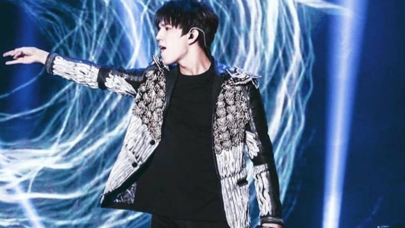 Мәскеуліктер Димашты құшақ жая қалай қарсы алды (видео)
            09:48, 20 Наурыз, 2019
        
        Құдайбергенов командасымен бірге Ресей астанасына ұшып келді