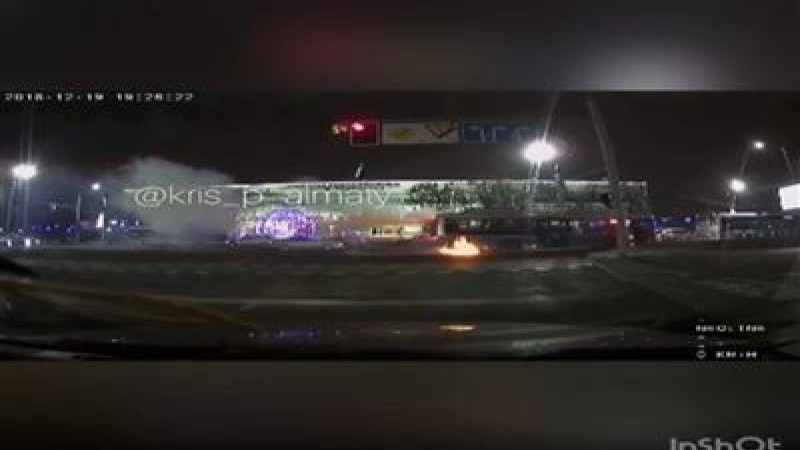 Алматыда жүріп келе жатқан автобус өртеніп кетті