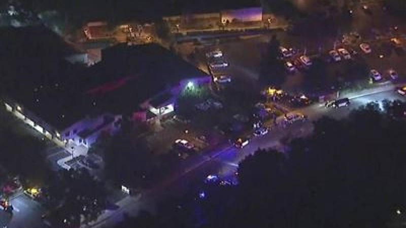 Қала ішіндегі атыс: 11 адам жарақат алды