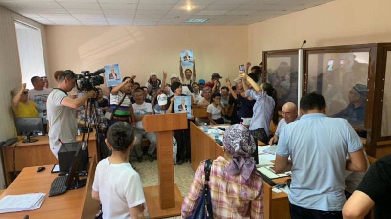 Сот қамаудағы белсенді Омардың бұлтартпау шарасын өзгертпеді