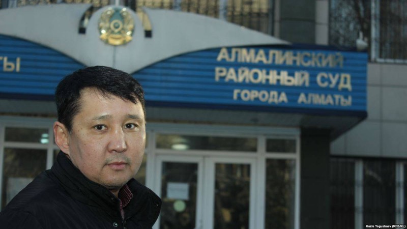 Сот белсенді Асхат Берсәлімовке айыппұл салды