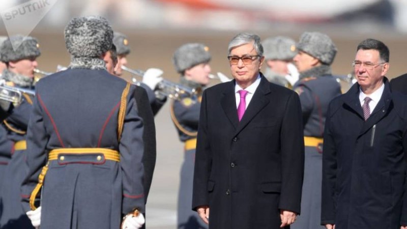 Тоқаевты неге Путин қарсы алмады? Абаев қызу талқыға түскен жайтты түсіндірді