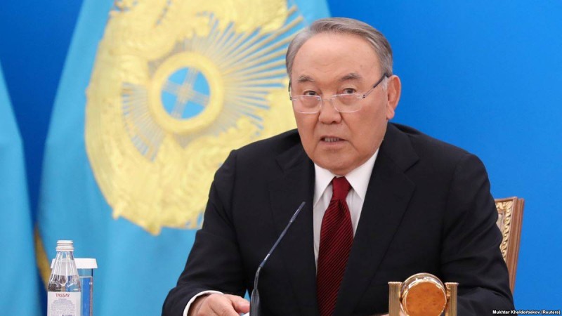 Назарбаев: Өкілеттілігімді тоқтатамын
