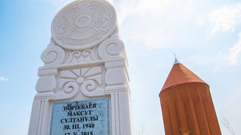 Қатардағы адам жерленбейді: ұлттық пантеонда қазір кімдер жатыр