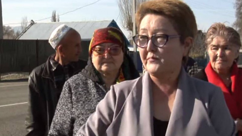 "Халық алданып қалды": Алматы облысының тұрғындары тасжолды неге жапқаны белгілі болды - Қазақстан жаңалықтары