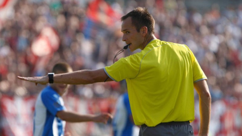 Шотландия матчында сербиялық қазылар төрелік етеді