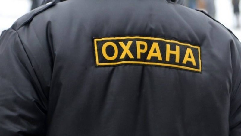 Алматыда екі азамат қонақүй күзетшісін соққыға жыққан (видео)