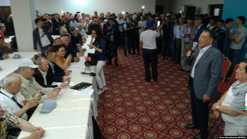 Нұр-Сұлтанда белсенділер құрылтай өткізіп жатыр