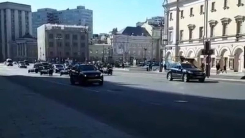 "Қазақ келді": Мәскеуге барған Тоқаевтың кортежі желі қолданушыларының қызу талқысына түсті (видео) - Қазақстан жаңалықтары